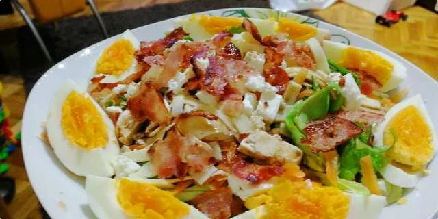 KETO / LCHF салат