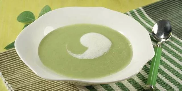 Crema della minestra dei broccoli