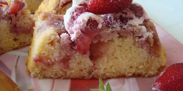 A fragrant cake with strawberries