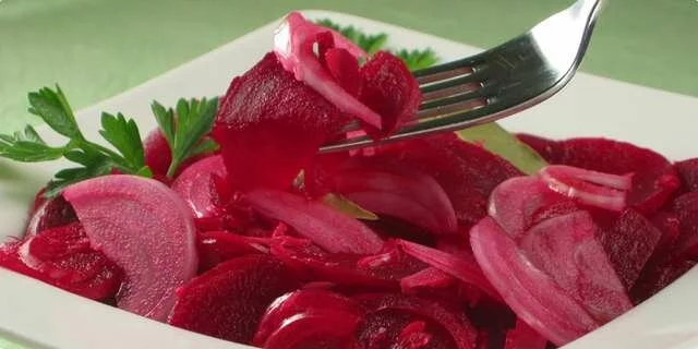 Aromatischer Salat der roten Rübe