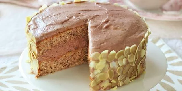 Almond cake