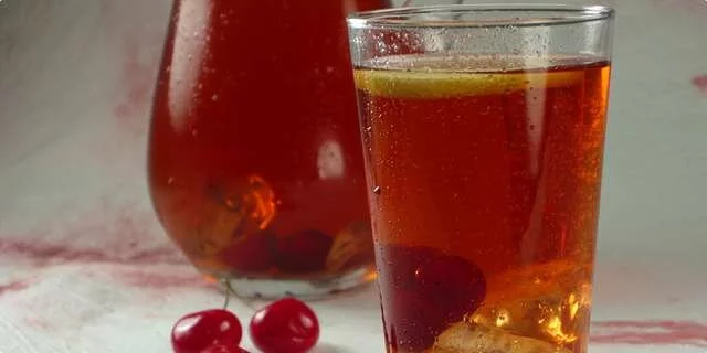 Cherry tea cocktail