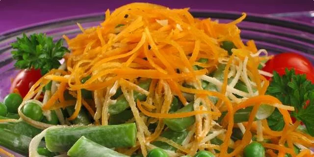 Salada vegetal cozinhada