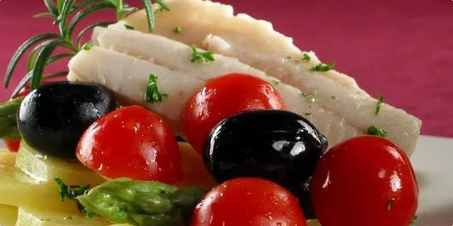 White fish baked with vegetables