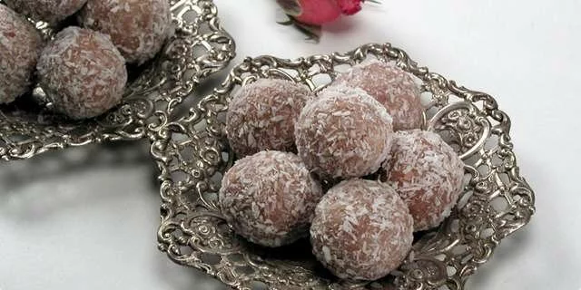 Bolitas de galleta y almendras