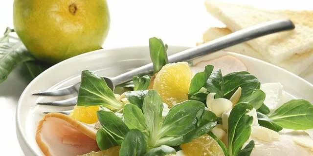 Salada com tangerinas