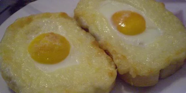 An egg on bread