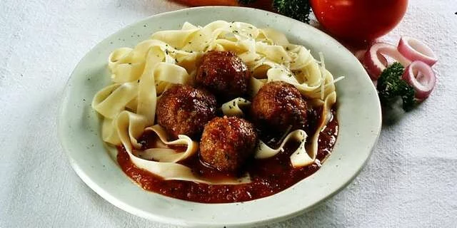 Meatballs in sauce