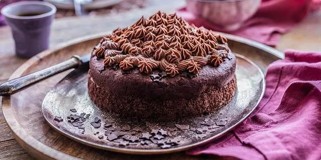Pastel de muffin de chocolate