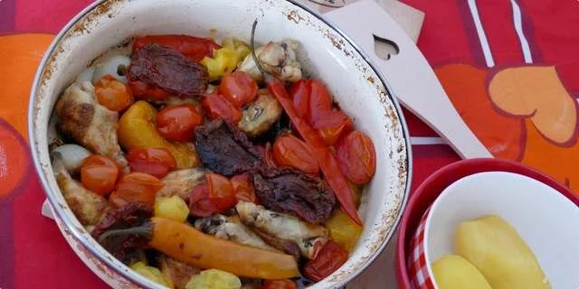 # 3. Pollo marroquí (Tagine)