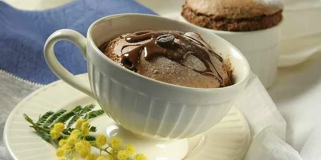 Soufflé con café