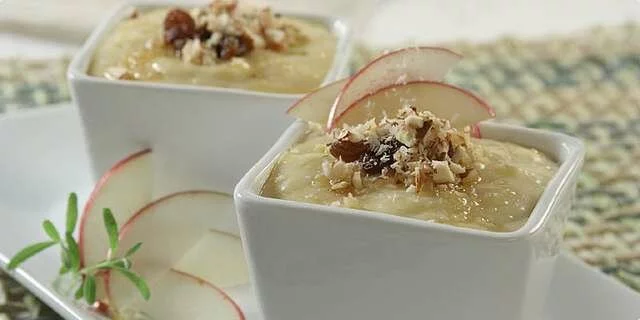 Apple puree pudding