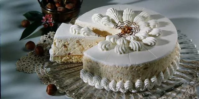Hazelnut parfait cake