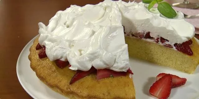 A fragrant cake with strawberries