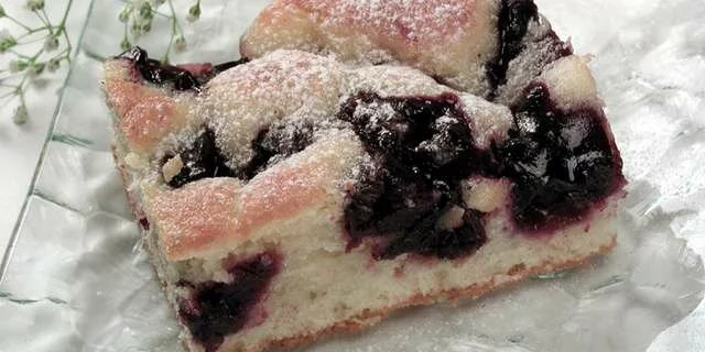 Yogurt and cherry cake