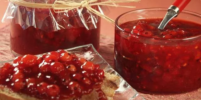 Currant and raspberry jam