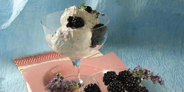 Helado de lavanda