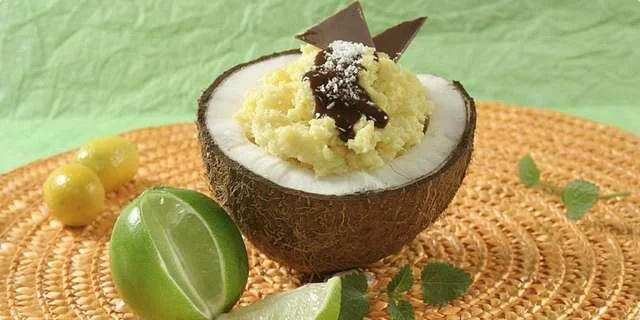 Coconut mousse