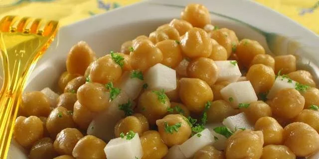 Chickpeas with parsley