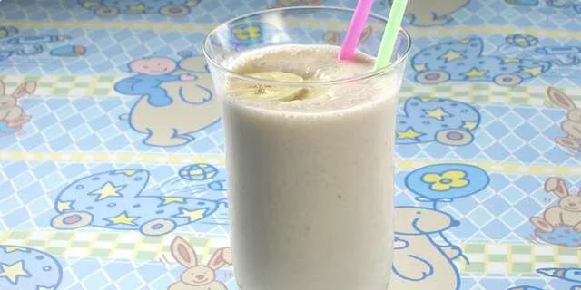 Shake of banana and oatmeal