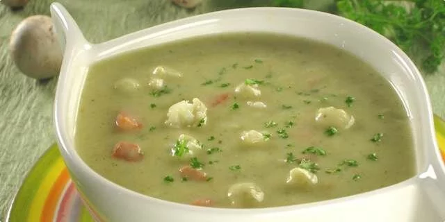 Sopa de puré de coliflor