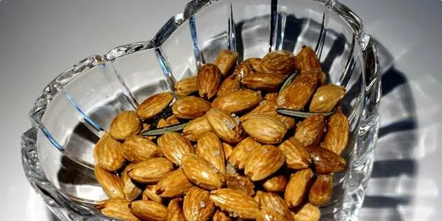 Almonds ... delicious snacks