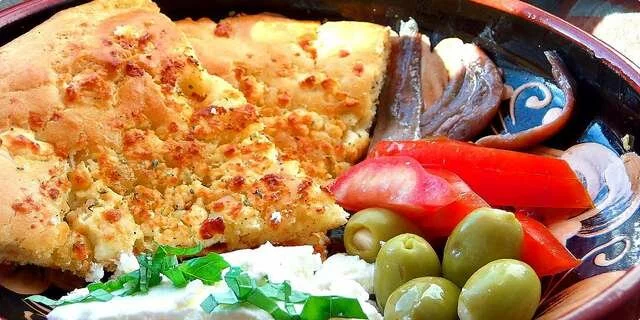 Alevropita / Epirus crispy feta cheese pie