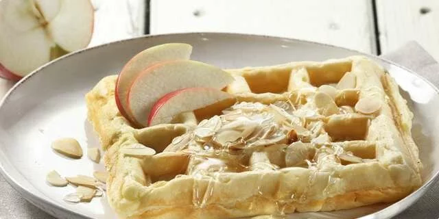 Waffles with apples
