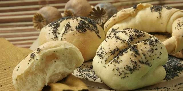Pastry with poppy seeds