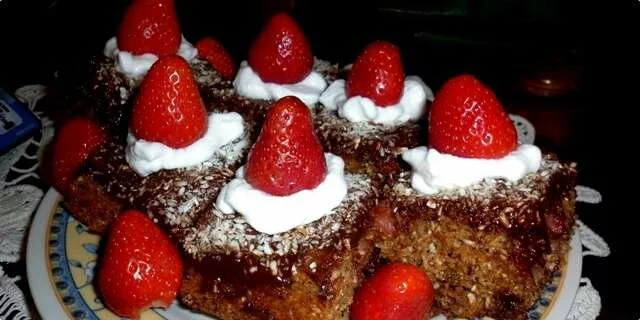 A beautiful cake with strawberries