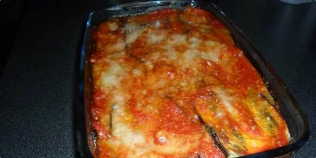 Des aubergines a la parmigiana (баклажаны с пармезаном)